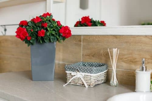 Купить Кашпо ГарденПласт для цветов со вставкой ЖАСМИН, 1,5л по низкой цене