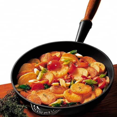 Купить Сковорода Le Creuset чугунная, эмалированная, черная, 28 см по низкой цене