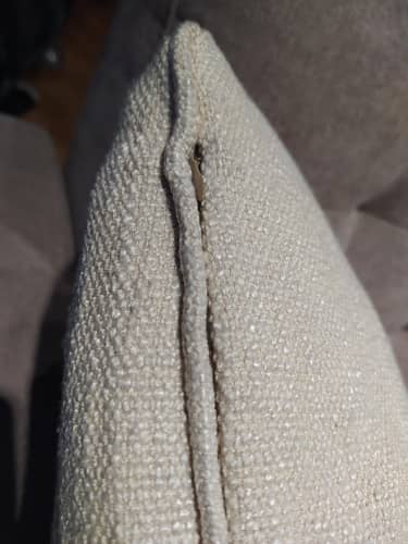 Купить Подушка Valles №13 декоративная микрошенилл бежевый 45x45 см по низкой цене