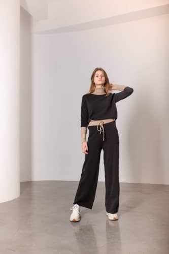 Купить Костюм Lara F06226ABSU черный по низкой цене