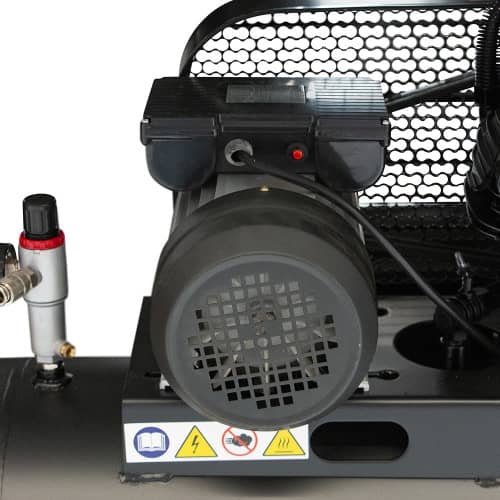 Купить Компрессор масляный с ременным приводом FoxWeld AeroMAX 480/100, 100 л, 480 л/мин, 2,2 кВт по низкой цене