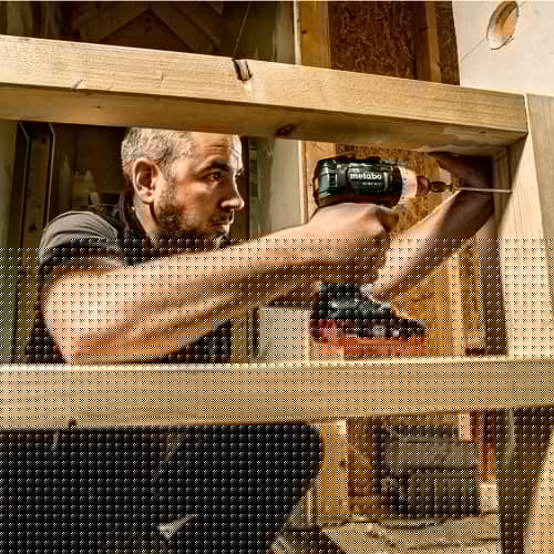 Купить Шуруповерт аккумуляторный Metabo BS 18 L, 18 В, 2х2,0 Ач Li-lon по низкой цене