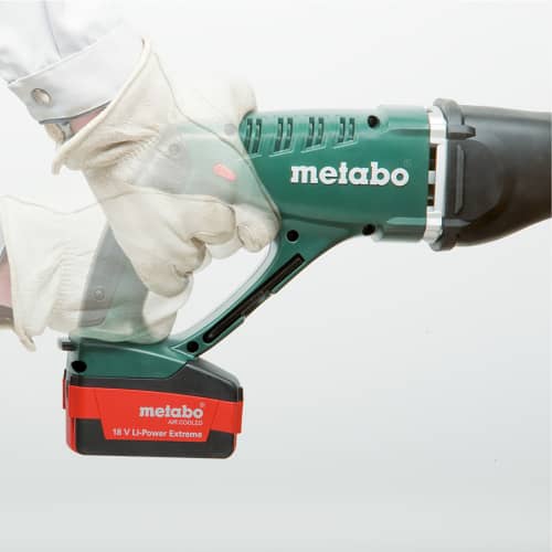 Купить Сабельная пила аккумуляторная Metabo ASE 18 LTX 18 В ход 30 мм, без аккумулятора по низкой цене