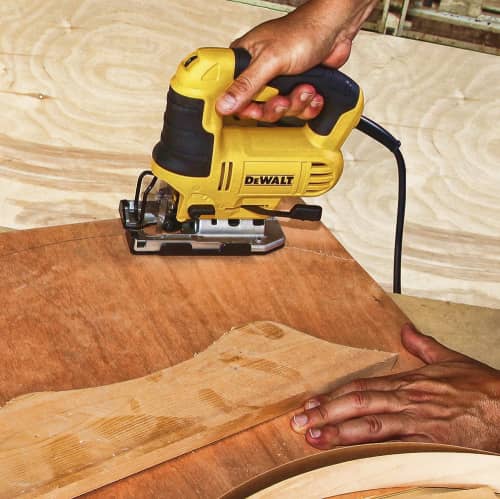 Купить Электролобзик DeWalt DWE349-KS 650 Вт пропил 85 мм по низкой цене