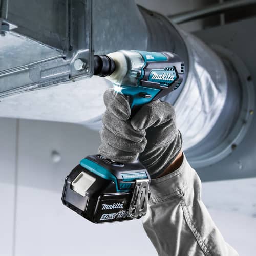Купить Гайковерт аккумуляторный ударный бесщеточный Makita DTW181Z 18 В, без аккумулятора по низкой цене
