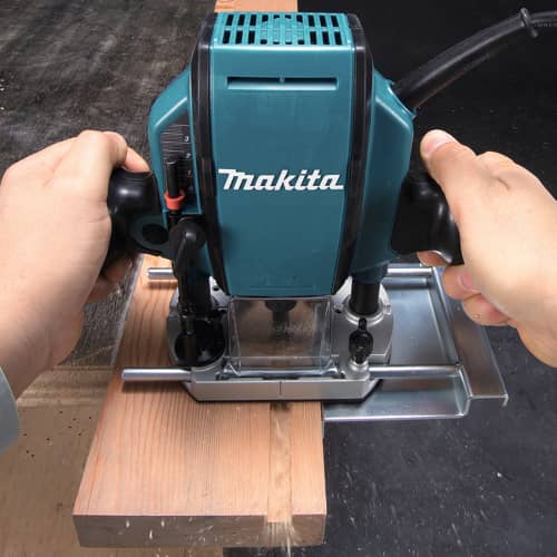 Купить Фрезер Makita RP0900, 900 Вт цанга 6/8 мм по низкой цене