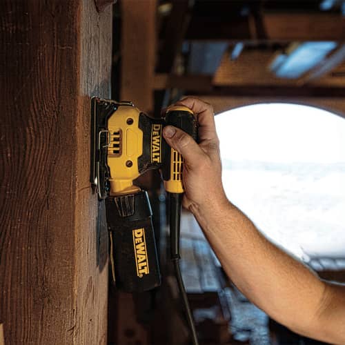 Купить Вибрационная шлифмашина DeWalt DWE6411, 230 Вт подошва 108х115 мм по низкой цене