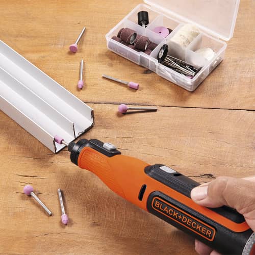 Купить Гравер аккумуляторный Black&Decker BCRT8I-XJ 7,2 В + набор оснастки 36 предметов по низкой цене