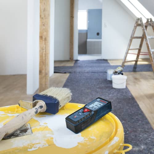 Купить Лазерный дальномер BOSCH Professional GLM40 до 40 м по низкой цене
