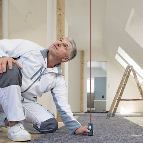 Купить Лазерный дальномер BOSCH Professional GLM40 до 40 м по низкой цене