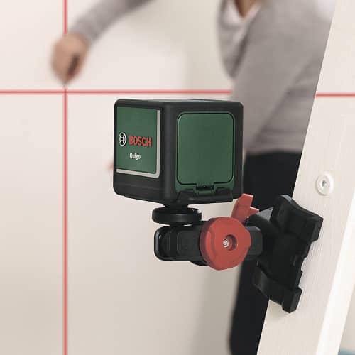 Купить Лазерный нивелир BOSCH Quigo III 10 м с мини-штативом по низкой цене