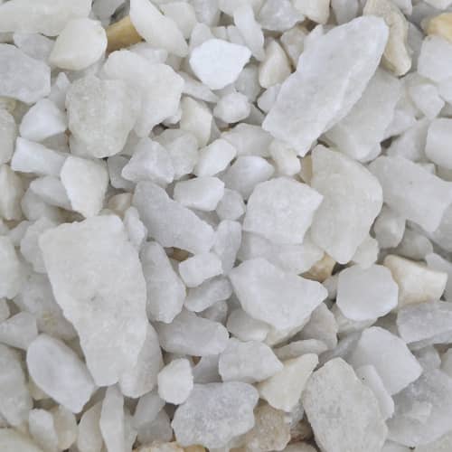 Купить Крошка мраморная 5-20 мм 25 кг белая по низкой цене