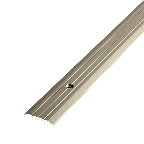 Деревянный, металлический, пластиковый напольный плинтус.