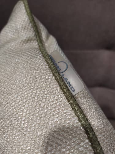 Купить Подушка Dream Land декоративная микровелюр кремовый 35х55 см по низкой цене