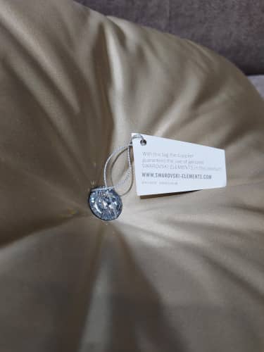 Купить Подушка Dream Land декоративная жаккард бежевый с кристаллом Swarovski 35х35 см по низкой цене