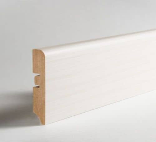 Деревянный, металлический, пластиковый напольный плинтус.