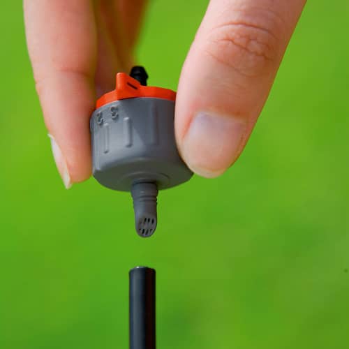 Купить Капельница концевая регулируемая от 1 до 8 л/ч уравнивающая давление 5 шт Gardena по низкой цене