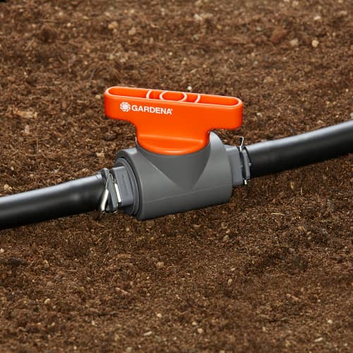 Купить Кран запорный для капельной линии 13 мм Gardena по низкой цене