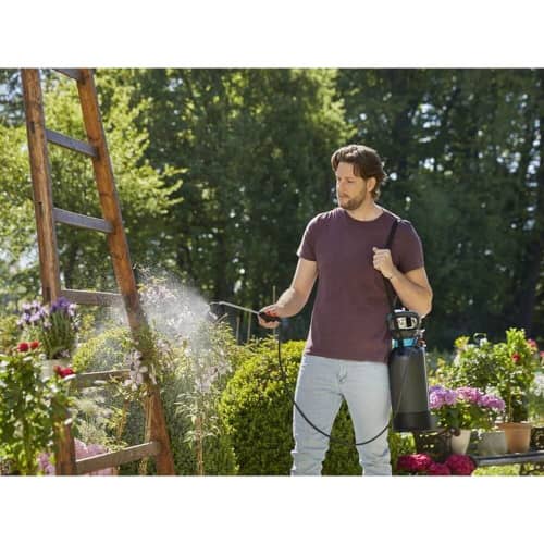 Купить Опрыскиватель помповый Gardena 5 л по низкой цене