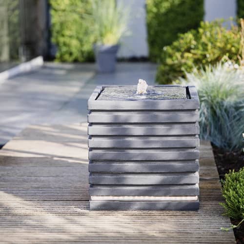 Купить Фонтан-куб NEO 35х35 см с подсветкой по низкой цене