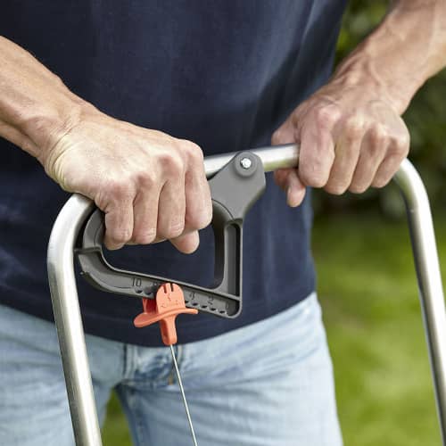 Купить Разбрасыватель-сеялка Gardena Classic 300 универсальный 10 л по низкой цене