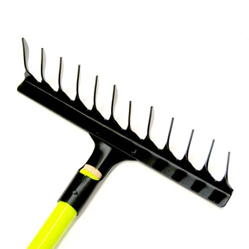 Купить Грабли витые TRAVENA 12 зубьев фиберглассовый черенок по низкой цене