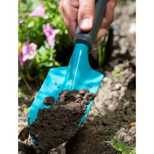 Купить Совок посадочный широкий Gardena Classic 8 см по низкой цене