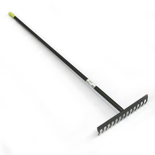 Купить Грабли TRAVENA 14 витых зубьев металлический черенок по низкой цене