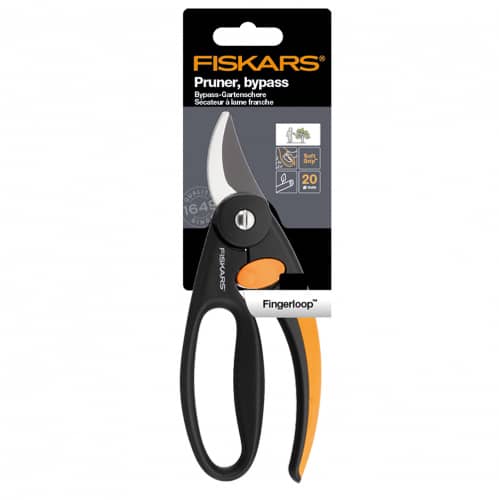 Купить Секатор плоскостной FISKARS P44 с петлей для пальцев по низкой цене