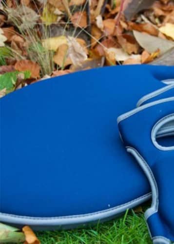Купить Подложка под колени Cobalt Kneelo Burgon & Ball по низкой цене