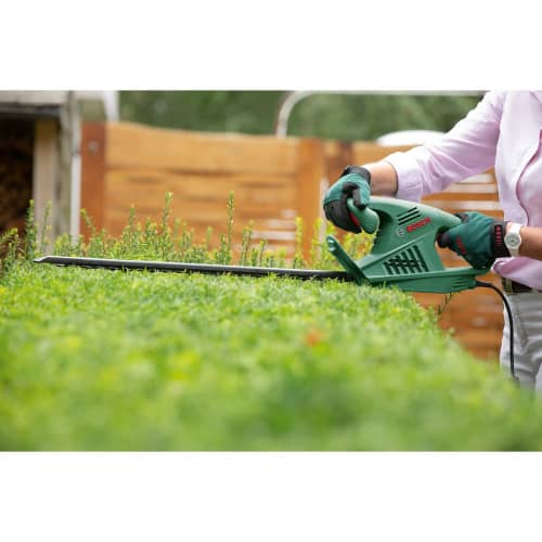 Купить Кусторез электрический BOSCH EasyHedgeCu 55, 450 Вт/55 см по низкой цене