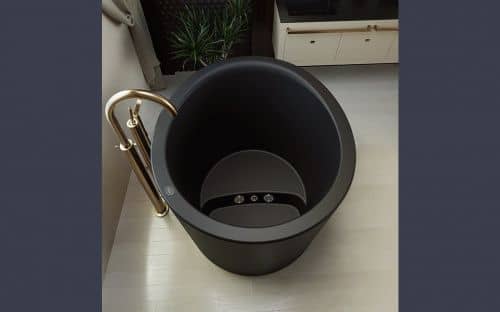 Купить Ванна Viva Lusso True Ofuro Mini каменная, с подогревом воды, черная по низкой цене