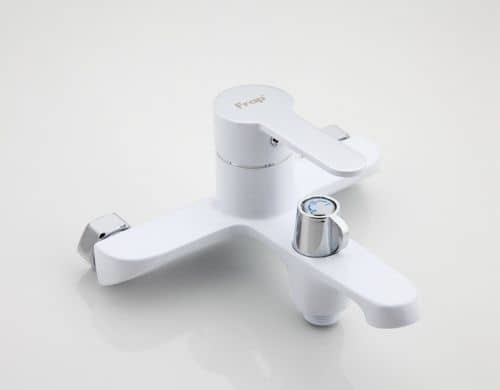 Купить Смеситель Frap F3231 на ванну короткий нос шаров бел/хром по низкой цене