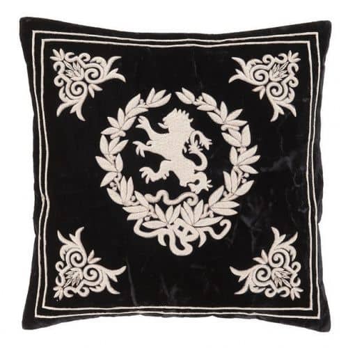 Купить Подушка Eichholtz Baronesa по низкой цене