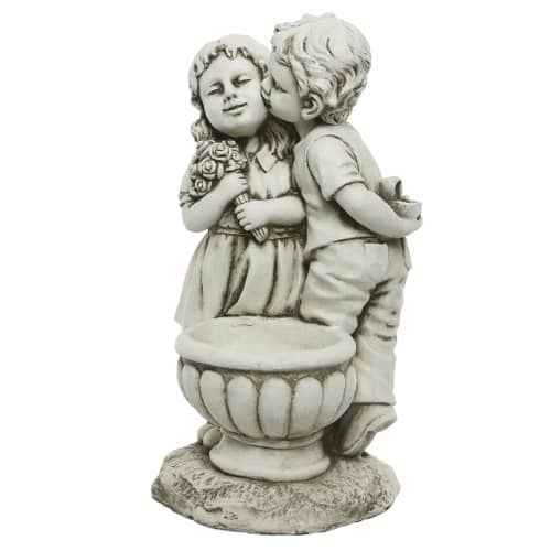 Купить Фигура садовая с кашпо Поцелуй 61 см по низкой цене