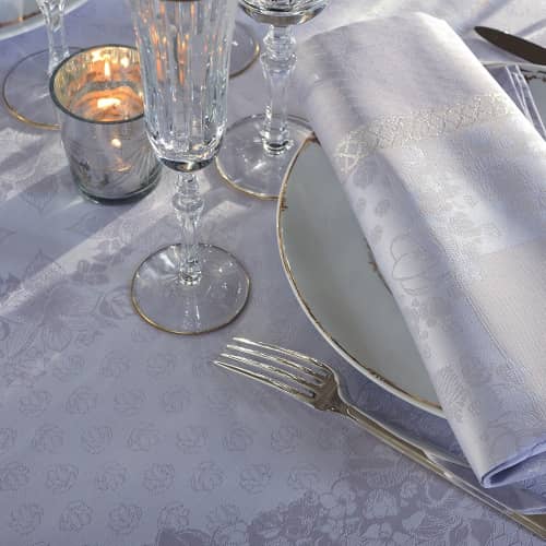 Купить Салфетка Garnier–Thiebaut Perce-Neige Perle жемчужная, 54х54 см по низкой цене