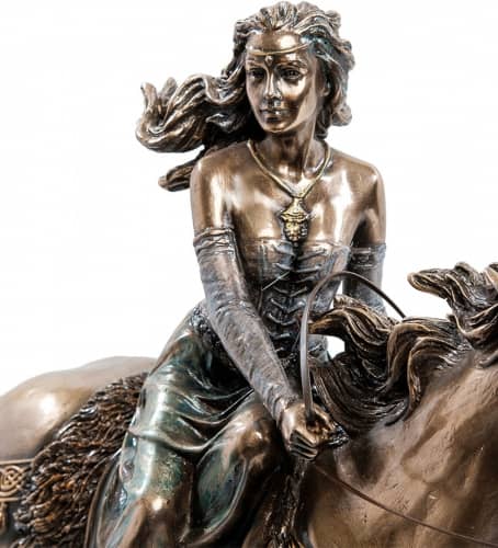 Купить Статуэтка Veronese WS-920  "Рианнон - богиня лошадей" по низкой цене
