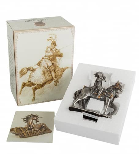 Купить Статуэтка Veronese Охотник-воин с соколом WS-824 по низкой цене