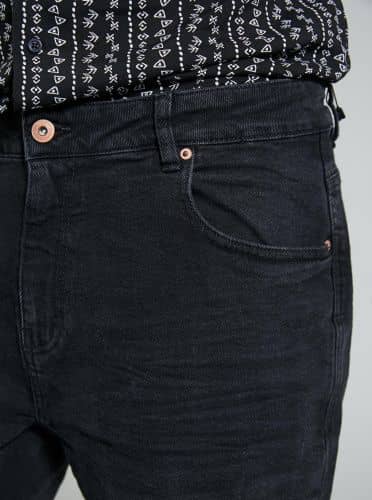 Купить Шорты-бермуды Piazza Italia джинсовые чёрные по низкой цене