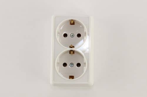 Купить Розетка IEK РС22-3-ОБ Октава двухместная по низкой цене