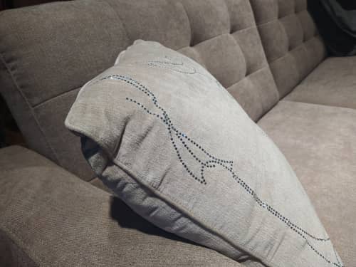 Купить Подушка Dream Land декоративная микровелюр бежевый с узором из кристаллов Swarovski №2 45х45 см по низкой цене