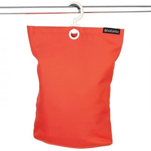 Купить Сумка Brabantia для белья подвесная, красная, 35 л по низкой цене