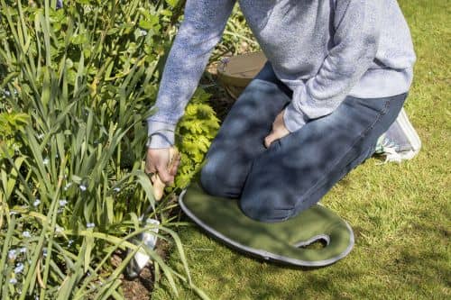 Купить Подложка Burgon & Ball Moss под колени по низкой цене