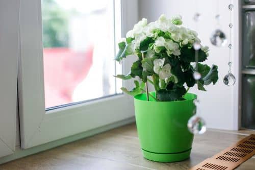 Купить Горшок ГарденПласт Фрезия 1 цветочный 2 л по низкой цене