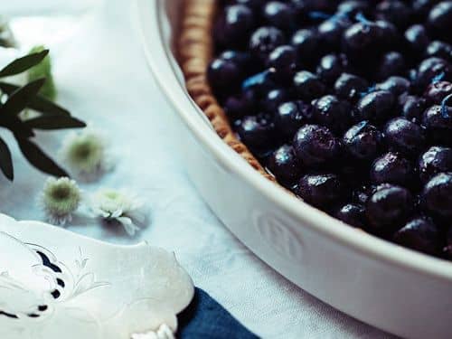 Купить Форма Emile Henry для десертов круглая, кремовый 24,5 см по низкой цене