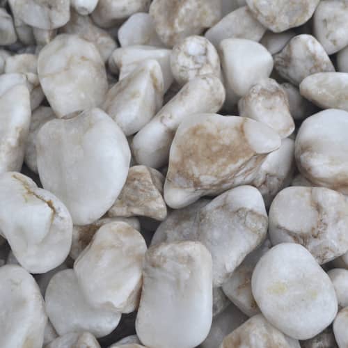 Купить Крошка мраморная галтованная 20-40 мм 25 кг белая по низкой цене