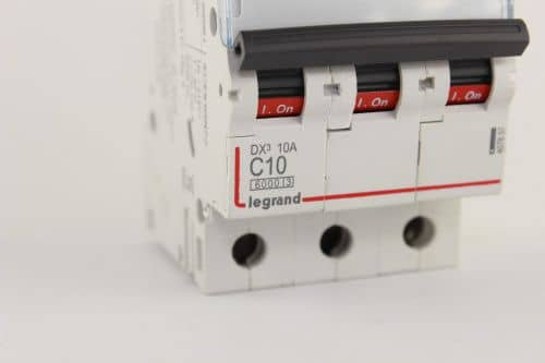 Купить Выключатель Legrand DX3 C10 автоматический 10А по низкой цене