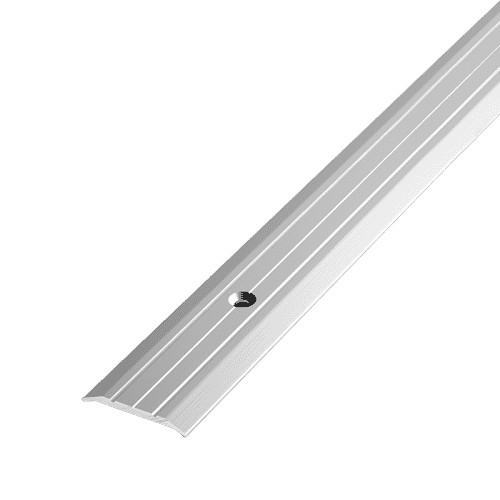 Деревянный, металлический, пластиковый напольный плинтус.