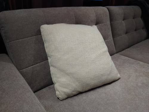 Купить Подушка Valles №13 декоративная микрошенилл бежевый 45x45 см по низкой цене