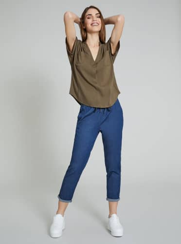 Купить Блузка Piazza Italia с карманами, оливковая по низкой цене